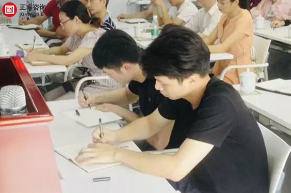 正睿商學(xué)院《贏在中層》公開課在廣州圓滿舉辦！