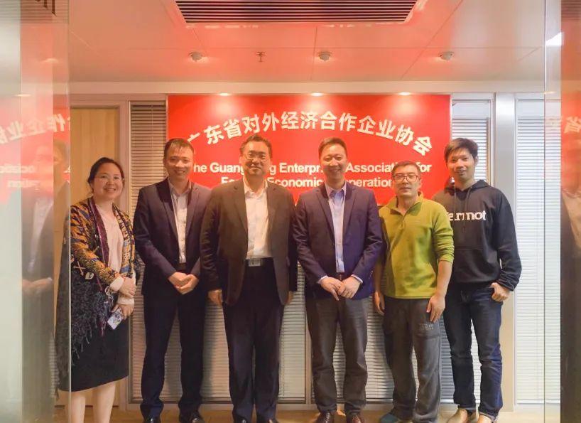 2 月 10 日 廣東省對外經(jīng)濟合作企業(yè)協(xié)會駐莫斯科代表處首席代表&俄羅斯粵商會會長孫繼業(yè)、秘書長于超先、秘書長李欽武、正睿咨詢集團商業(yè)服務(wù)中心總經(jīng)理武文盛（左3）、項目總監(jiān)譚懿（左2）合影