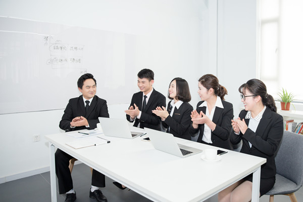 集團(tuán)人才梯隊建設(shè)：培養(yǎng)核心人才，提升企業(yè)競爭力