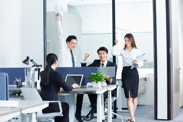 年度經(jīng)營計劃：聚焦核心業(yè)務(wù)，提升核心競爭力