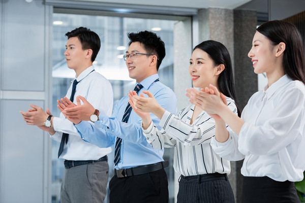 目標(biāo)設(shè)定與追蹤：明確目標(biāo)，確保績效達(dá)成