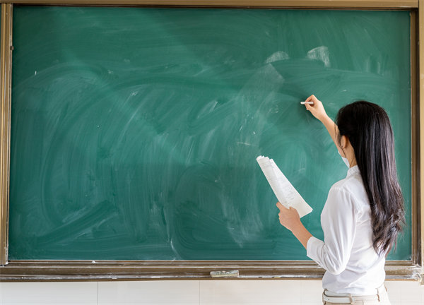 培養(yǎng)跨界思維，打造復(fù)合型的組織人才隊(duì)伍