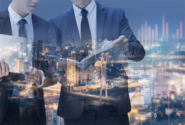 立足企業(yè)實際，制定可行經(jīng)營計劃，確保企業(yè)穩(wěn)健前行