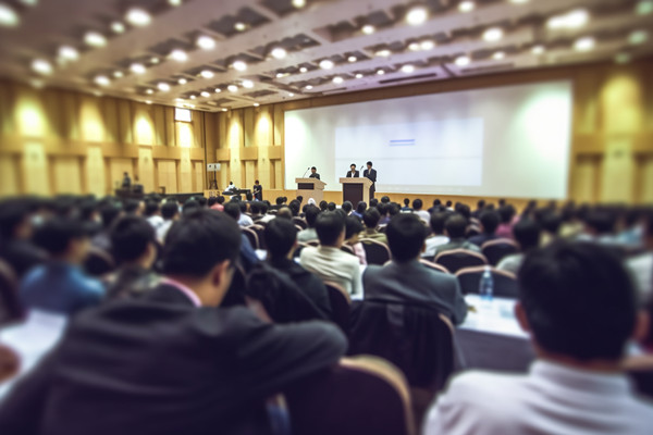 面對人才流失，企業(yè)應(yīng)采取哪些策略留住關(guān)鍵員工？