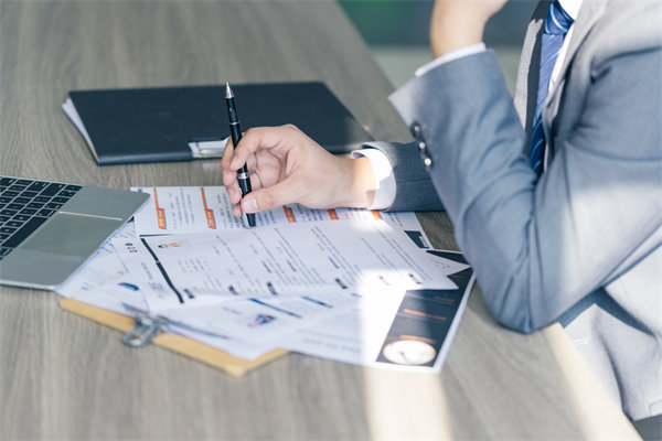 企業(yè)在招聘過程中，如何確保公平性與多樣性并存？