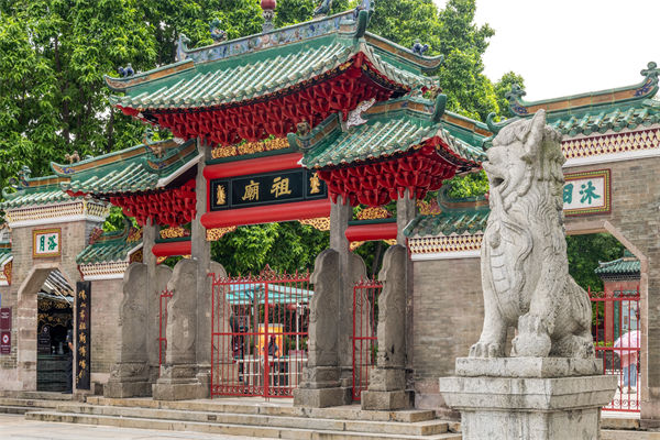 佛山戰(zhàn)略咨詢公司如何為企業(yè)定制長遠(yuǎn)戰(zhàn)略規(guī)劃？
