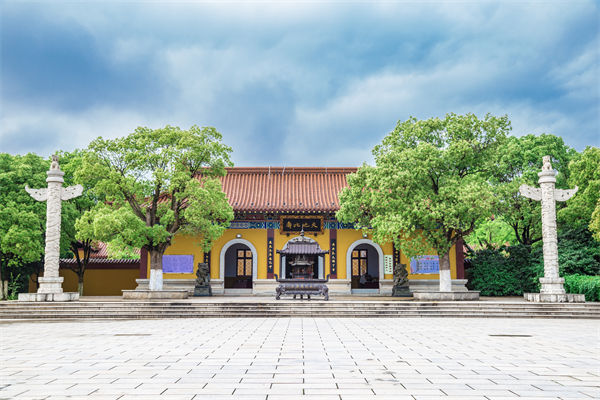 南昌年度經(jīng)營(yíng)計(jì)劃咨詢公司如何為企業(yè)定制全年發(fā)展藍(lán)圖？