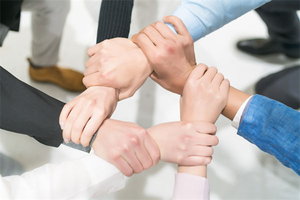 高效團(tuán)隊(duì)打造秘訣：企業(yè)管理中的領(lǐng)導(dǎo)力藝術(shù)何在？