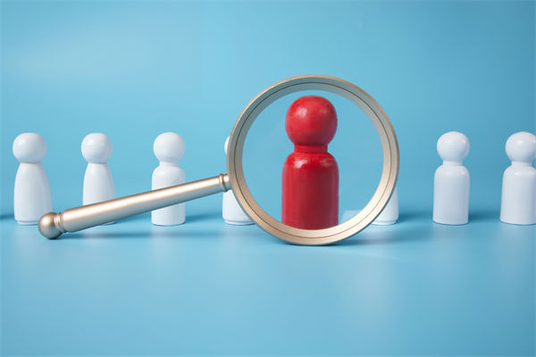招聘效率低下，人力資源管理如何優(yōu)化流程精準(zhǔn)引才？