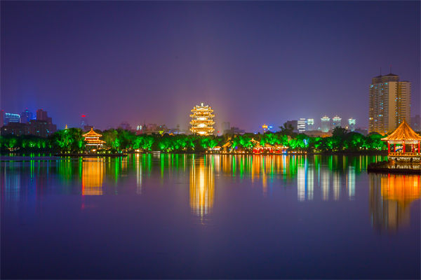 營銷轉(zhuǎn)化率低迷？濟(jì)南營銷咨詢公司如何精準(zhǔn)打通獲客變現(xiàn)鏈路？