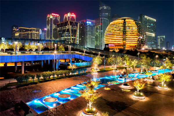 企業(yè)擴(kuò)張遇阻，戰(zhàn)略咨詢?nèi)绾我?guī)劃穩(wěn)健發(fā)展藍(lán)圖破局？
