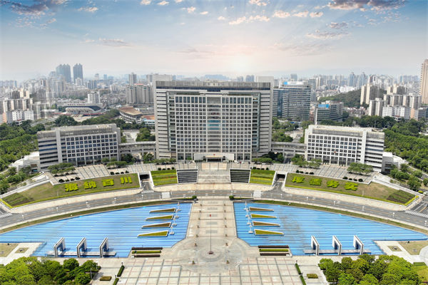 年度計劃寫得漂亮卻落不了地，東莞年度經(jīng)營計劃咨詢公司能抓實嗎？